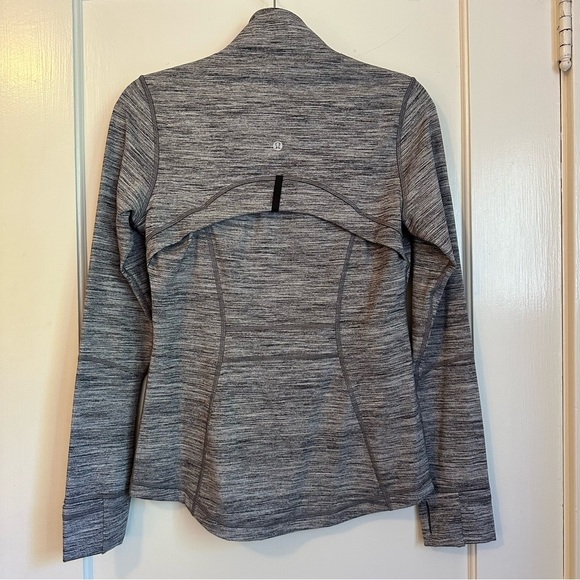 Lululemon Define Womens Jacket - Gray - Size 8 - Picture 3 of 6